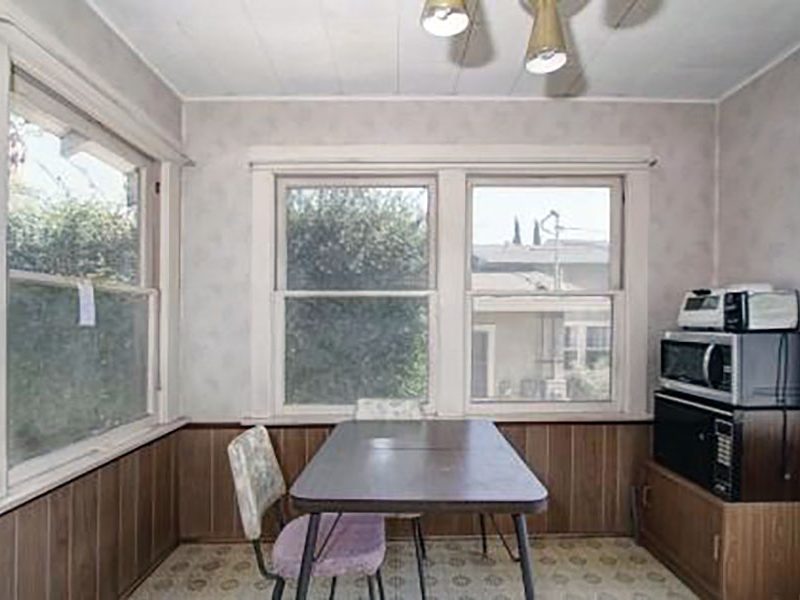 Bungalow Facelift - Kitchen Table - Before